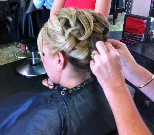 Get the Perfect Prom Look with Professional Styling for Special Occasions